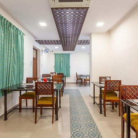 Kstdc Hotel Mayura Adilshahi Bijapur Exterior foto