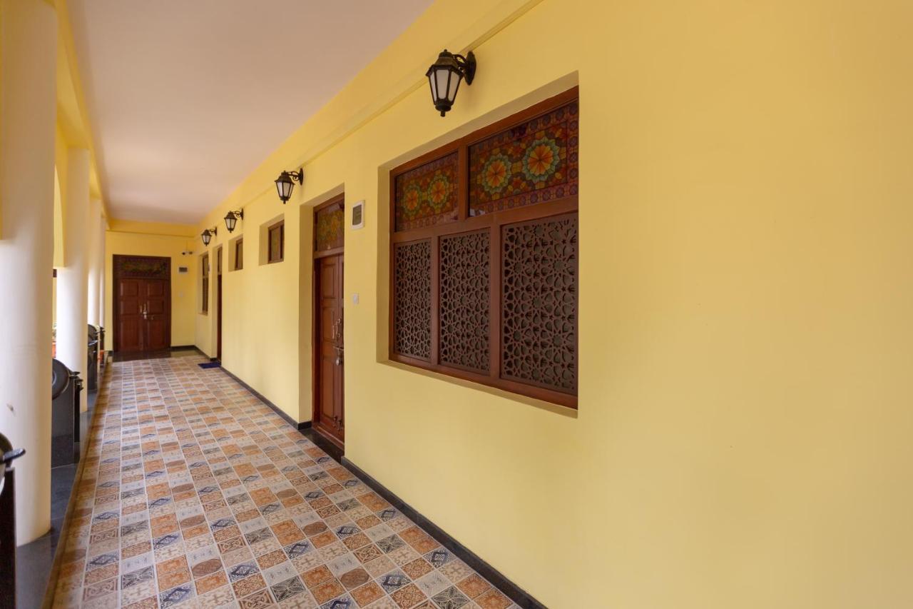 Kstdc Hotel Mayura Adilshahi Bijapur Exterior foto